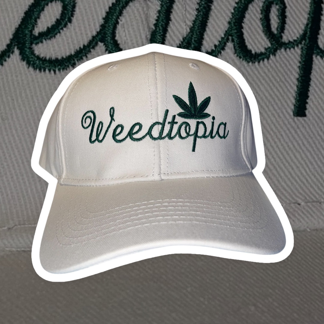 Title: Weedtopia Classic Curve Hat – Leaf-Inspired “p” Design
Subtle Style Meets High Vibes